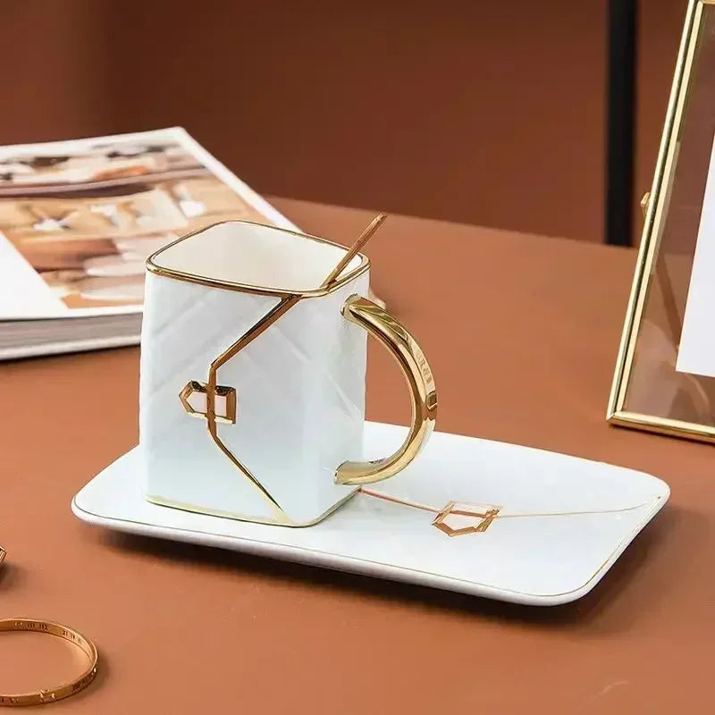Caneca Luxo Diamante – Presente Perfeito em Cerâmica Artesanal